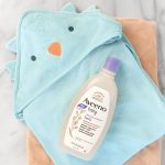 Aveeno Baby Calming Comfort Bath & Lotion Set, Night time Baby Skin Care Products with Natural Oat Extract, Lavender & Vanilla Scents, Paraben-Free, 2 Items - Image 5